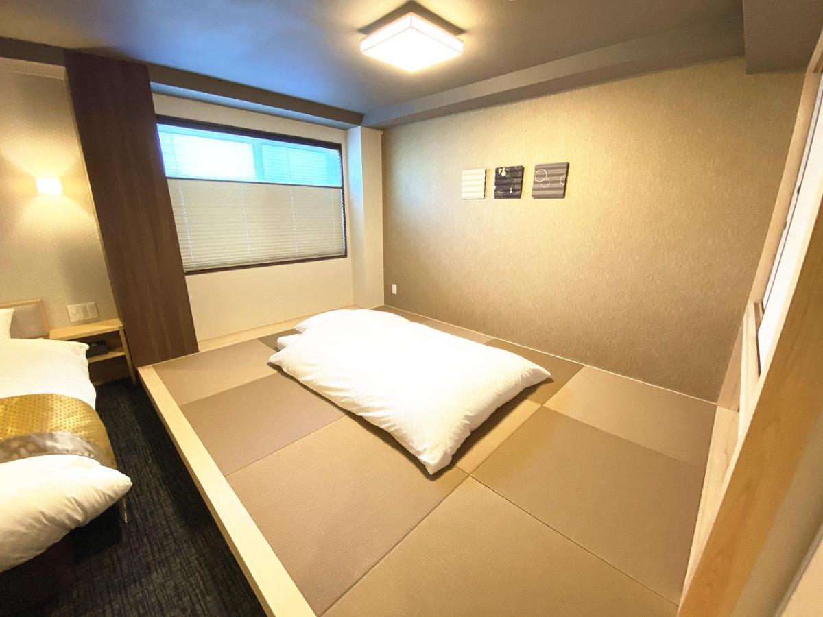 Madoka Station West Hotel 3*